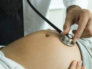 El trasplante de útero debe posibilitar la maternidad genética