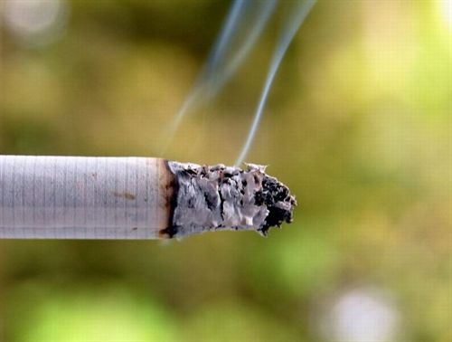 El tabaquismo disminuye pero aumenta el número de fumadores