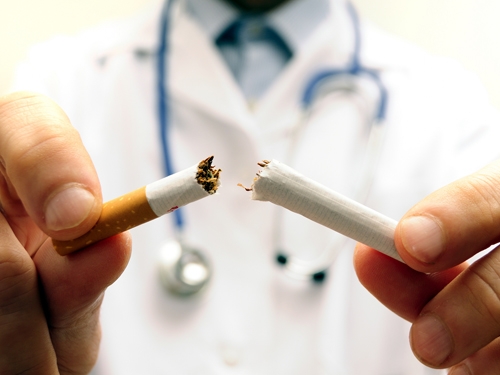Consejos expertos para ayudar a los fumadores a abandonar el hábito por fin en 2015