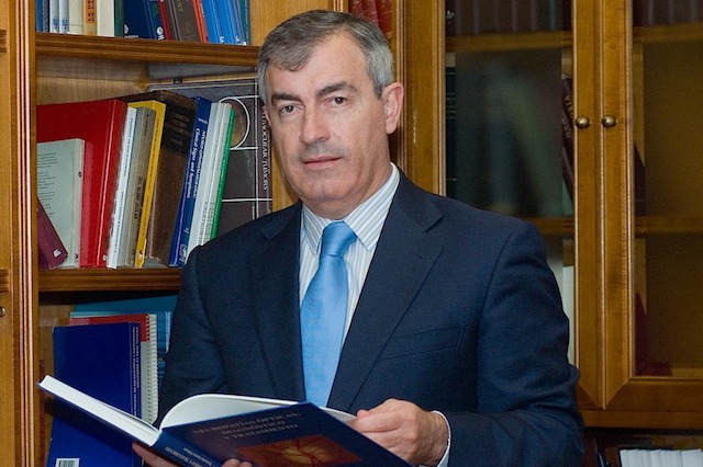 José F. Alfonso, Presidente de la Sociedad Española de la Cirugía Ocular Implanto-Refractiva (SECOIR)