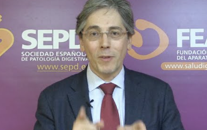 Dr. Enrique Domínguez: 