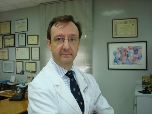 Juan Bruguera renueva su cargo como secretario general de la Sociedad Europea de Cirugía de Hombro y Codo