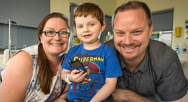 Colocan el primer páncreas artificial en el mundo a un niño de Australia