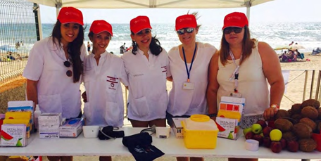 C. Valenciana: El hospital de Vinapoló inicia una campaña formativa en las playas