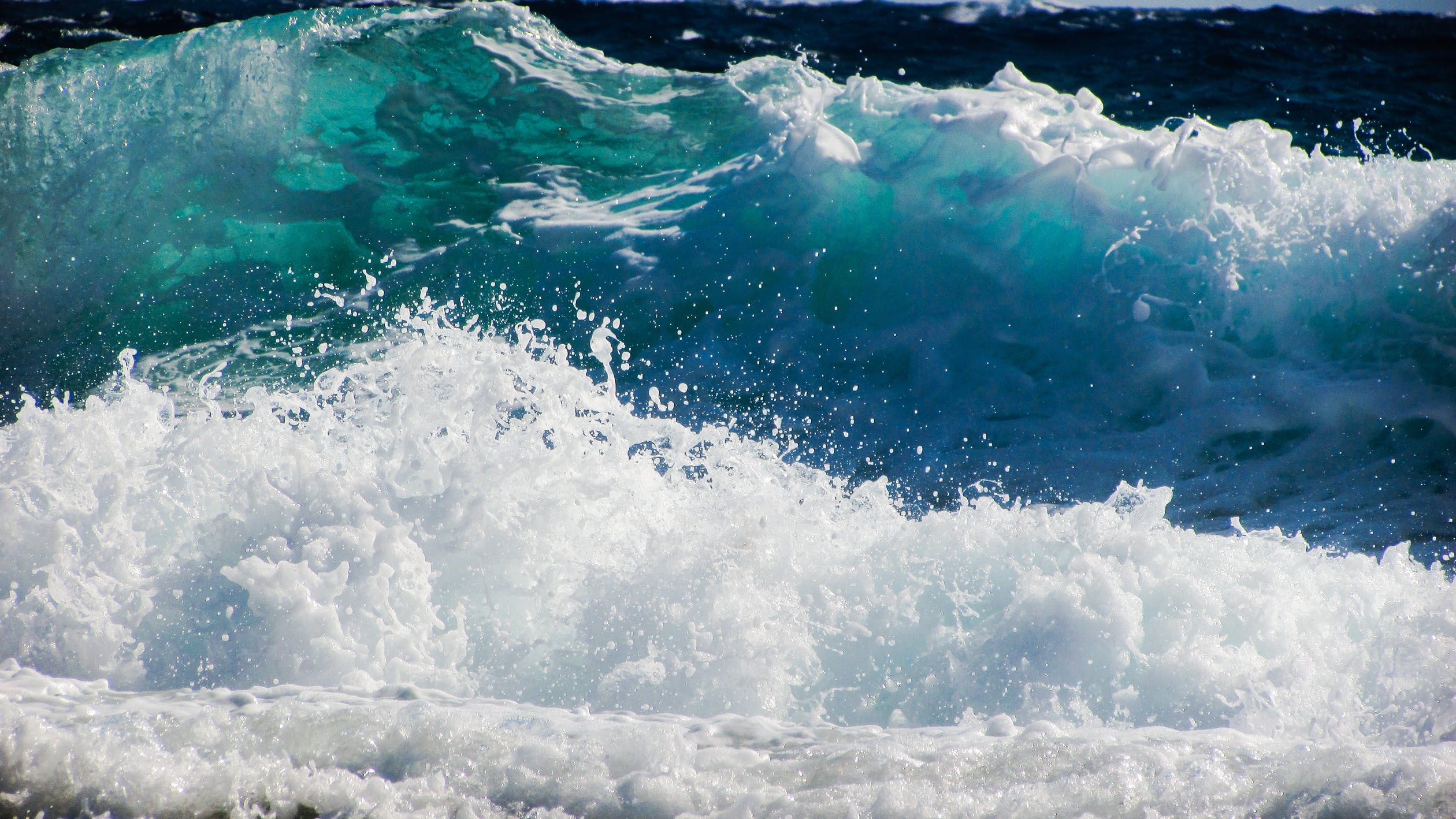 Beneficios y contraindicaciones del agua del mar en nuestra salud