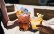 Expertos debaten sobre si es saludable el consumo moderado de alcohol