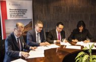 FER y Novartis firman un convenio de colaboración para impulsar el desarrollo de actuaciones conjuntas
