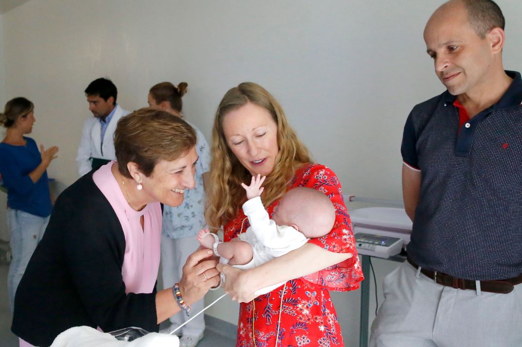 El primer Banco de Leche de Cantabria ha beneficiado ya a 26 bebés prematuros