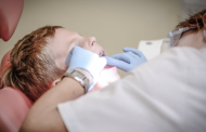 Más de 1.500 clínicas dentales realizan revisiones gratuitas gracias a la campaña “Vigila tu boca, evita el cáncer oral”
