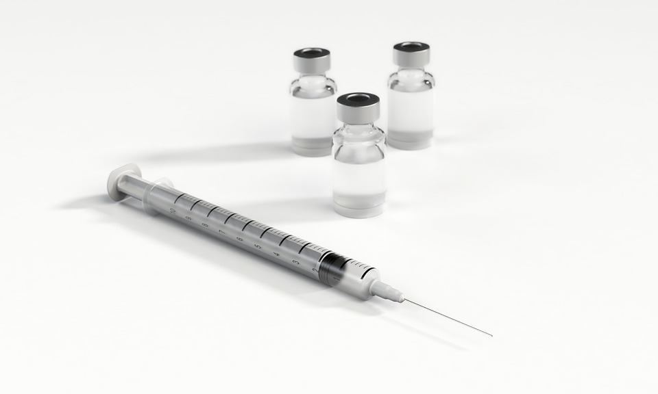 Andalucía facilita la vacunación contra la gripe a los farmacéuticos