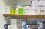 Farmacias de Sevilla incorporan un código QR en sus carteles de guardia para localizar las que permanezcan abiertas