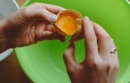 ¿Cuáles son las propiedades de la clara de huevo?