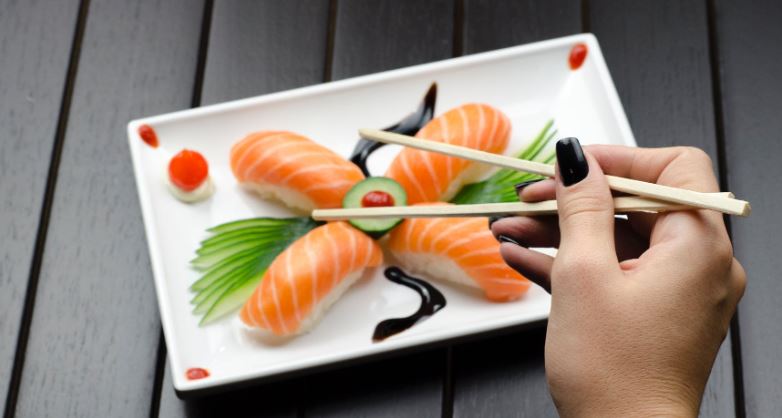 ¿Cuáles son los beneficios de comer sushi?
