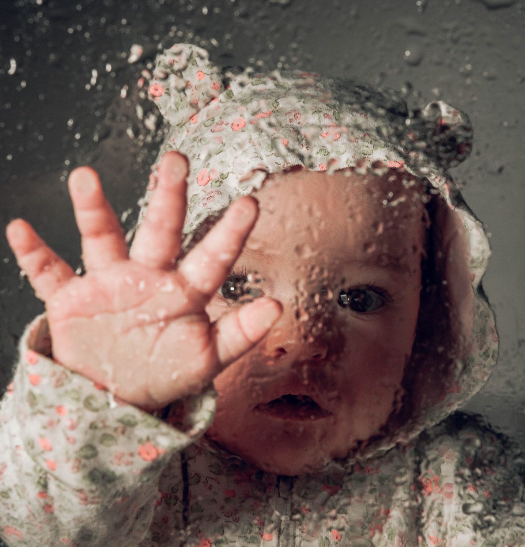 Cómo afecta a los bebés y a los niños las humedades