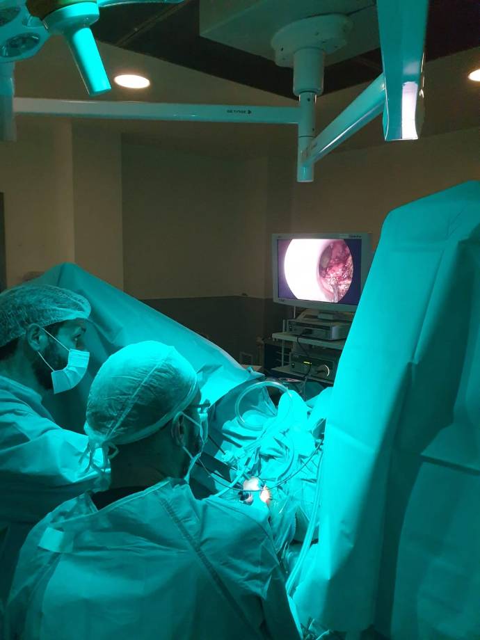 Cirugía mínimamente invasiva para el abordaje de tumores de recto