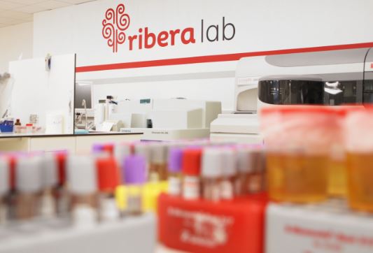 Ribera Lab refuerza los servicios de pruebas Covid y test posvacuna en el inicio de la campaña 'Un verano seguro'