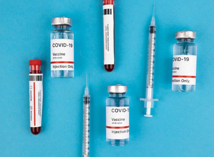 Madrid abre la autocita para la vacuna de la dosis de refuerzo contra la COVID-19 a los mayores de 18