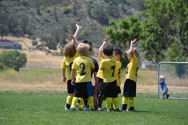 El deporte en la infancia es fundamental para mantener la espalda sana