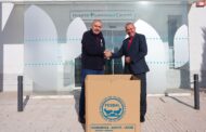 Quirónsalud Cáceres entrega al Banco de Alimentos de los productos recogidos en una campaña solidaria