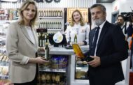 Madrid anima a los madrileños a reciclar el aceite de cocina usado