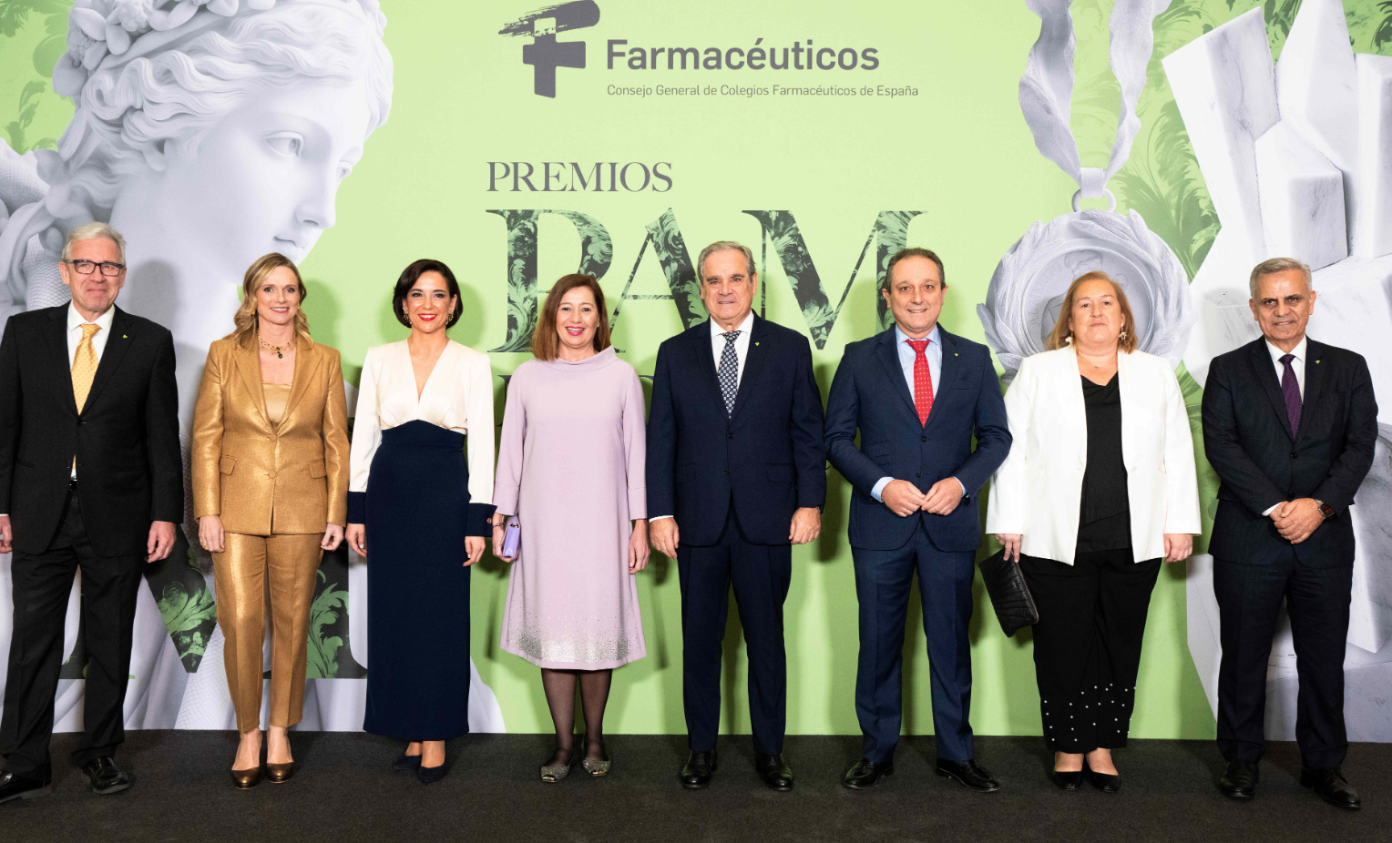 Francina Armengol destaca el papel fundamental de la farmacia en la cohesión social